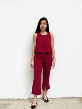 Sleeveless Two-Piece Suit