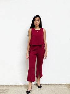 Sleeveless Two-Piece Suit