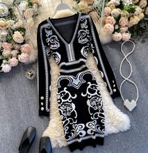 Vintage-Print Knitted Bodycon