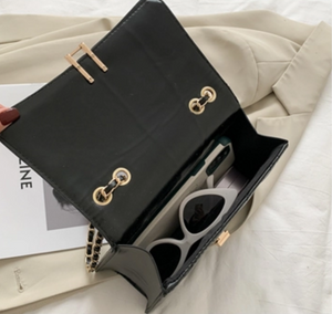 Quilted Chain Crossbody Bag